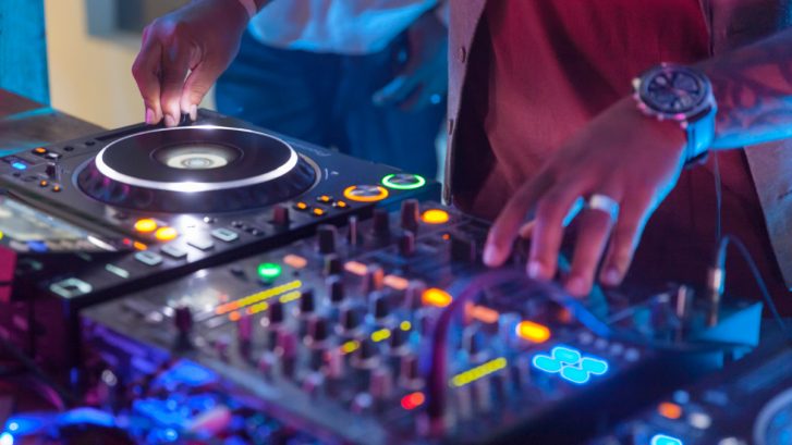 Complete DJ Wedding Checklist - All Pro DJs Of Arizona